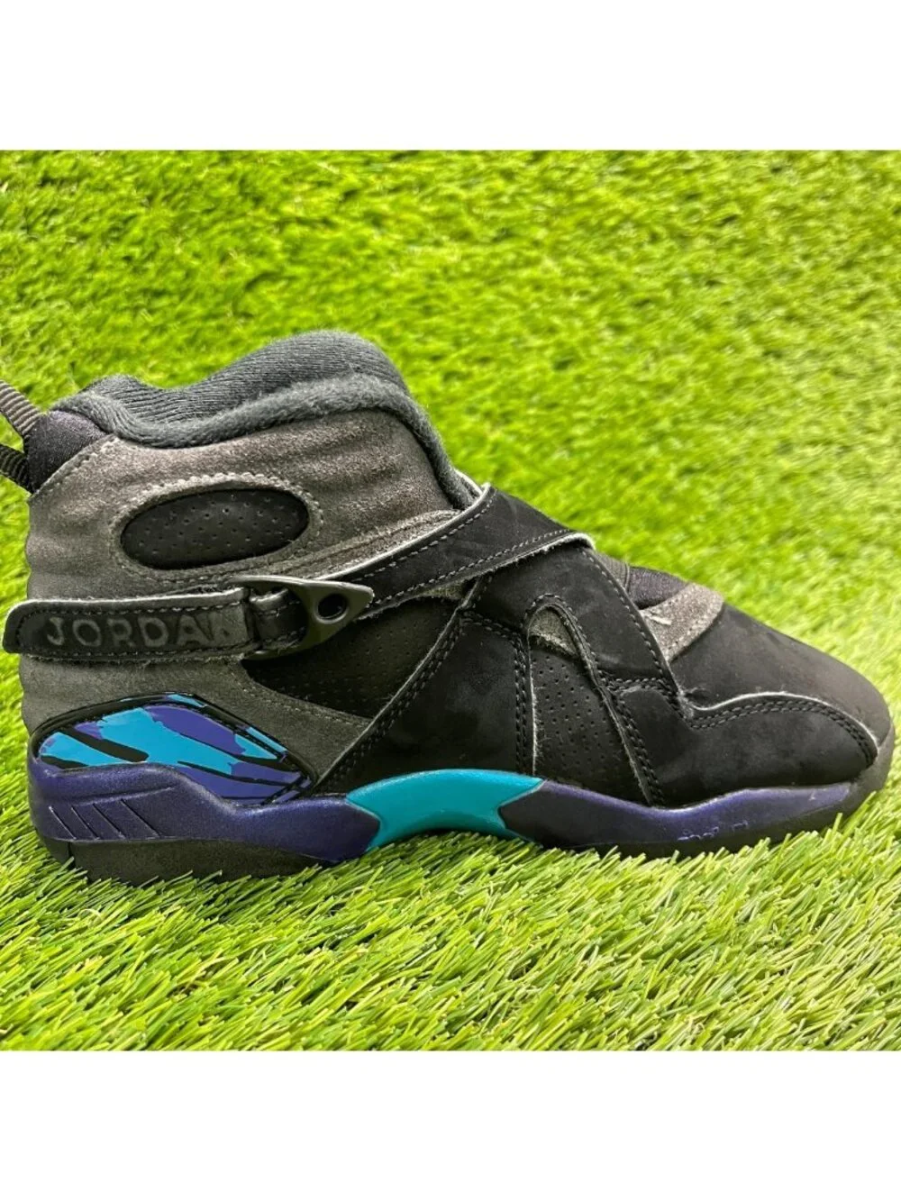 Nike Air Jordan 8 Retro Boys Size 2Y Black Blue Purple Athletic Shoes Sneakers